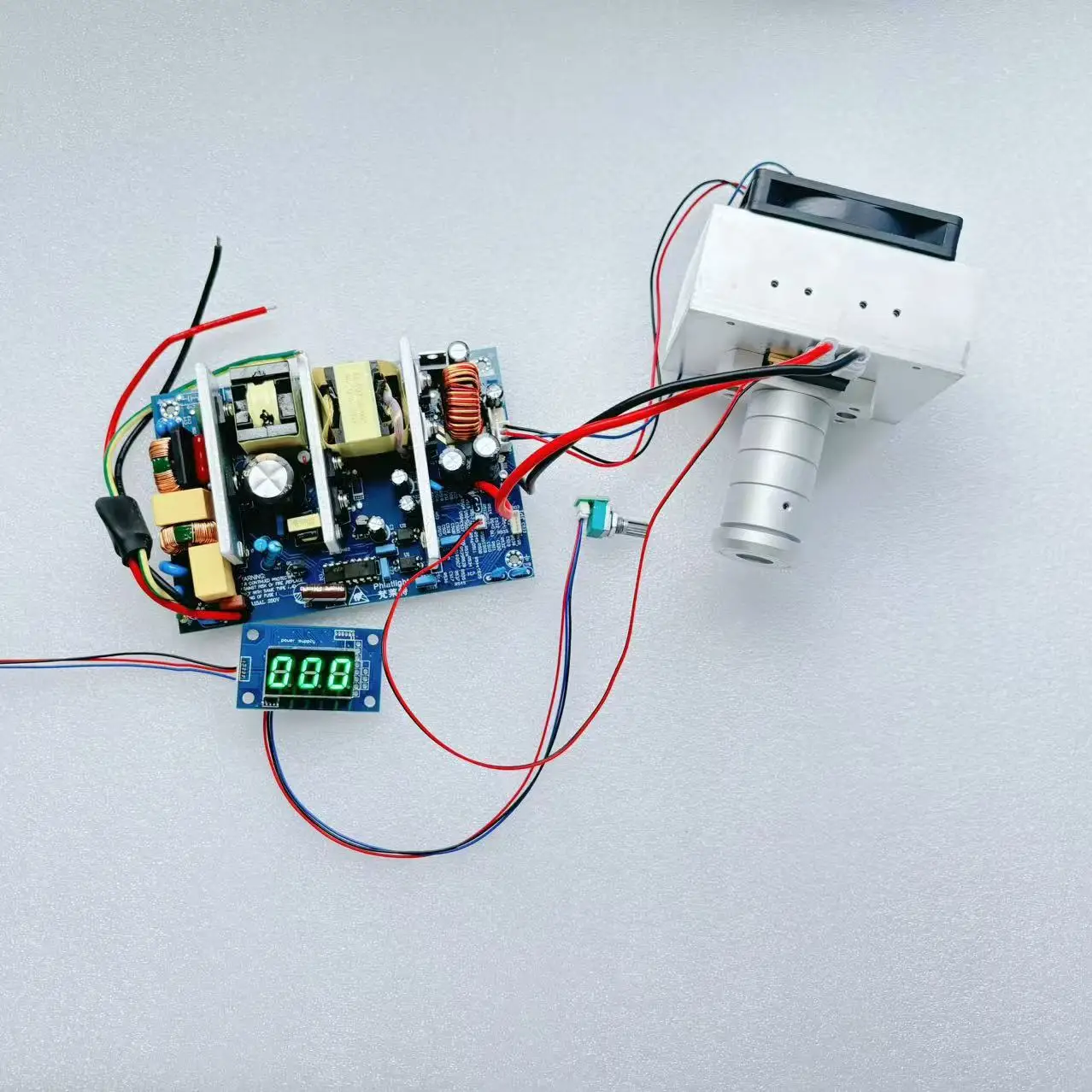 LED Endoskopi Serat Sumber Pencahayaan Input Tegangan Penuh AC110-220v. Tinggi CRI90 Keyboard Display LED Controller SN106-XH