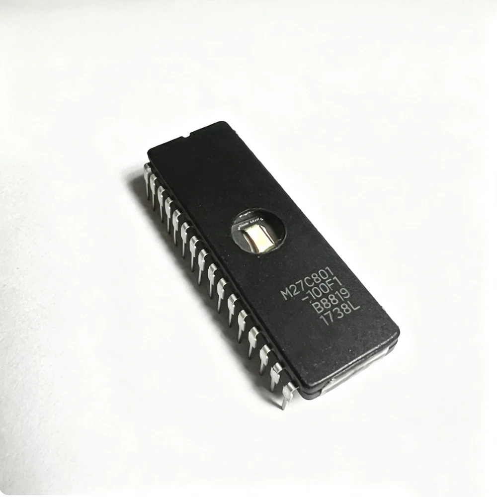 1pcs/lot M27C801 M27C801-100F1 CDIP-32 In Stock