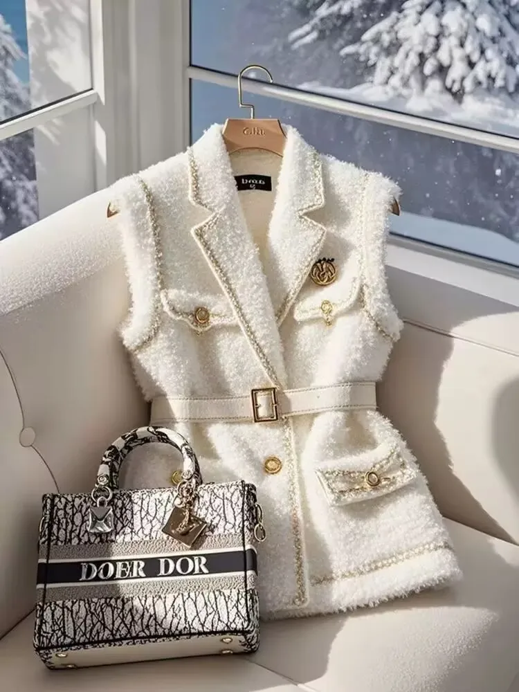 เสื้อแจ็คเก็ตสตรี เสื้อกั๊กสตรี เสื้อกั๊กสตรีฤดูหนาวที่ไม่ซ้ำใครและสวยงาม เสื้อโค้ทขนแกะสีขาวพับได้