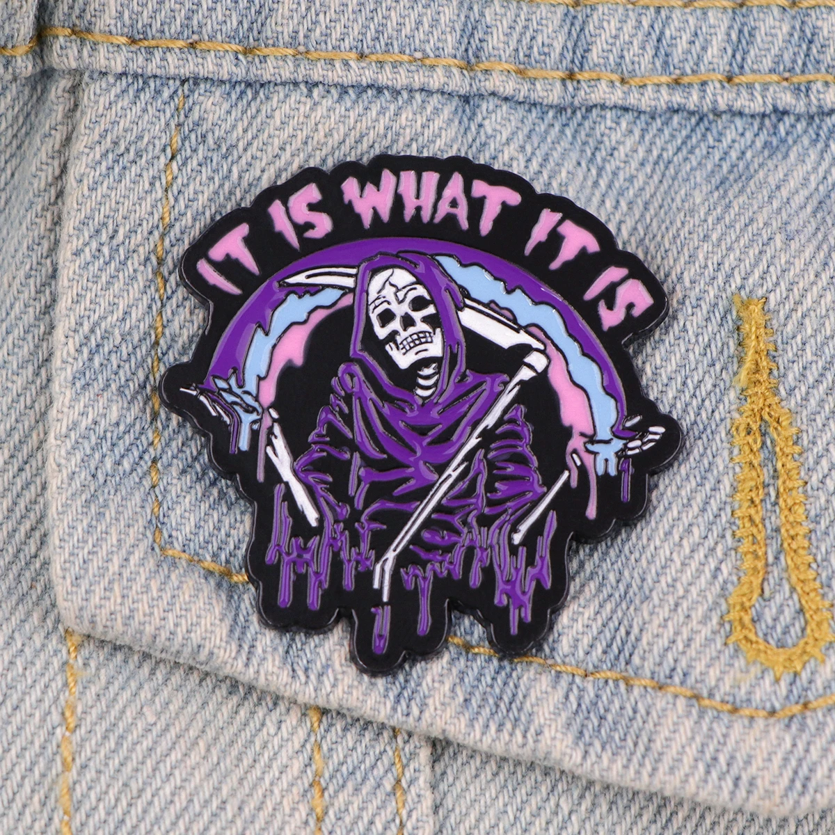 Skull Brooches for Women Enamel Pins Creative Badges Lapel Pins for Backpack Punk Jewelry Clothing Accessories Halloween Gift