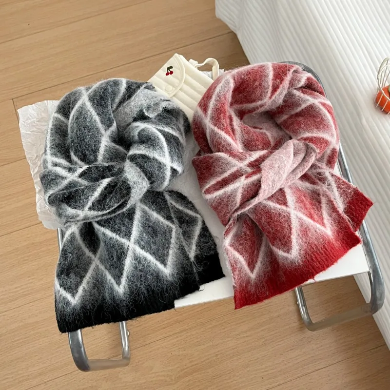 

Первый в ассортименте товар: ретро-шарф из шерсти с ромбовидным узором, универсальный, для женщин, осенне-зимний, новый, утолщенный.