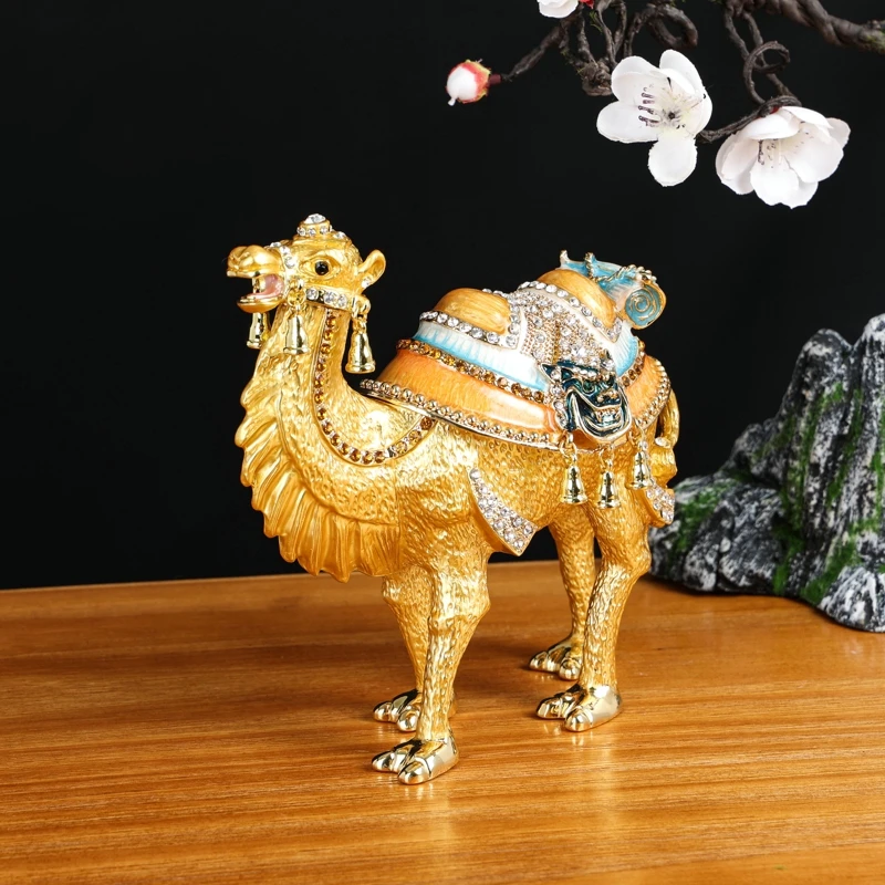 GOOD 2023 Home Company business TOP Decorative gift LUCK Middle East Arab Desert metal Statue