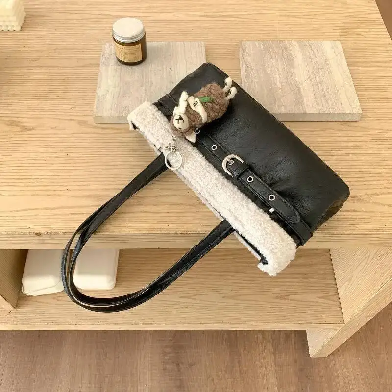 패션 퍼 패치워크 우아한 숄더백 디자인 오피스 레이디 시크 벨트 언더암 백 2025 스위트 Y2K 핸드백