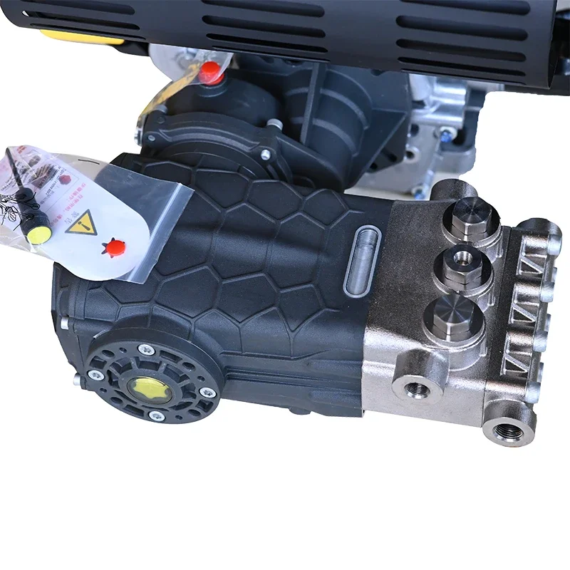 Yujiang's new two-cylinder high-pressure cleaner engine 27hp and 400bar 22lpm pump dual combination kit