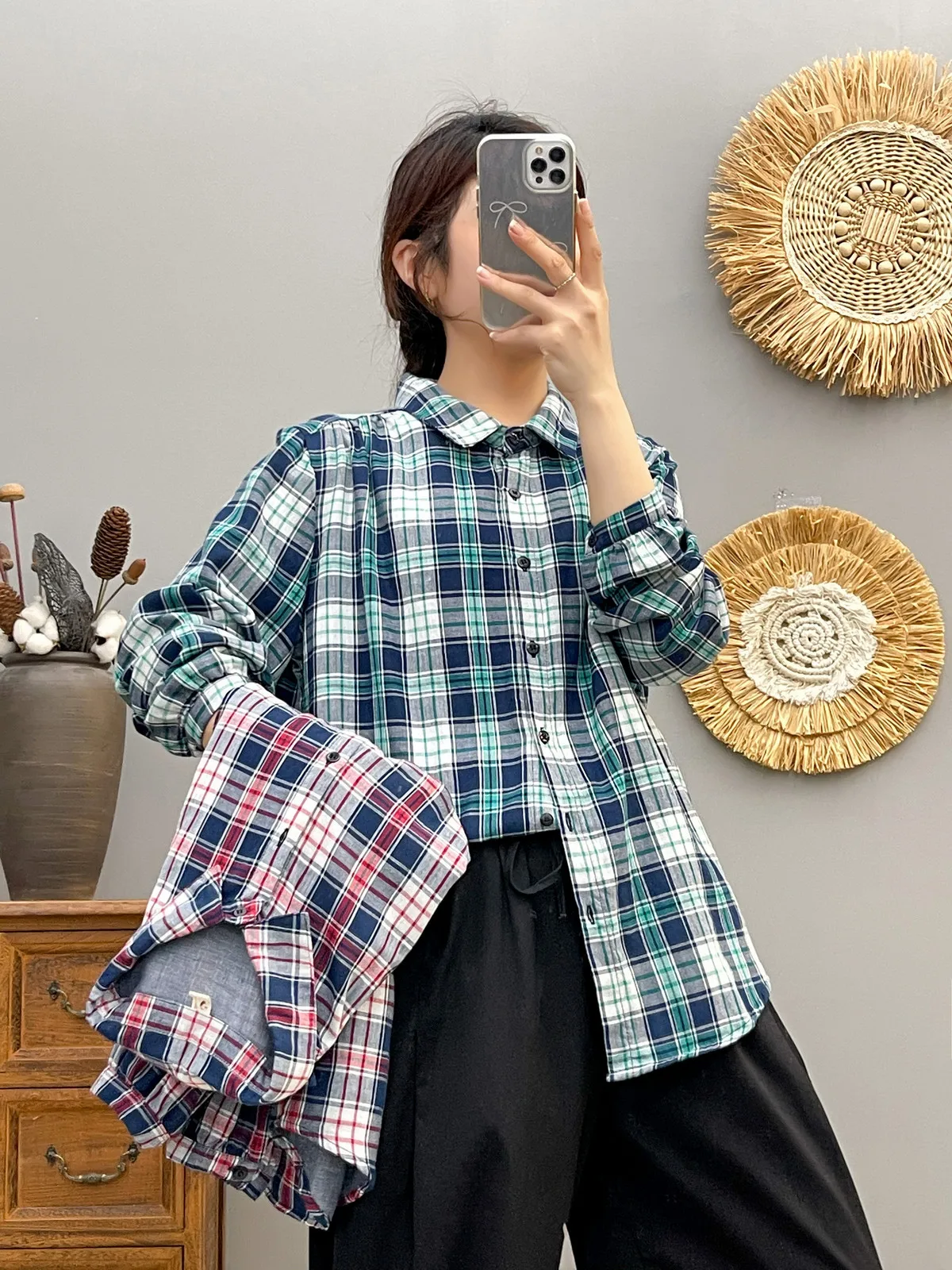 Preppy Style Plaid Blouses Long Sleeve Shirts Streetwear Fashion Cotton Yarn Large Size Tops Loose Autumn Women Clothing