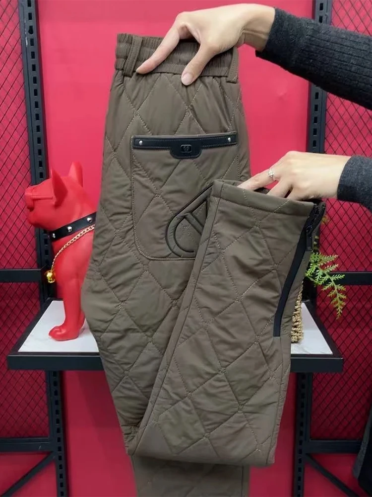 2026 New Men's Slim Fit Cotton Pants Winter Warm Trousers Fashionable Zipper Cuffed Long Pants Casual Wear Comfortable Cotton