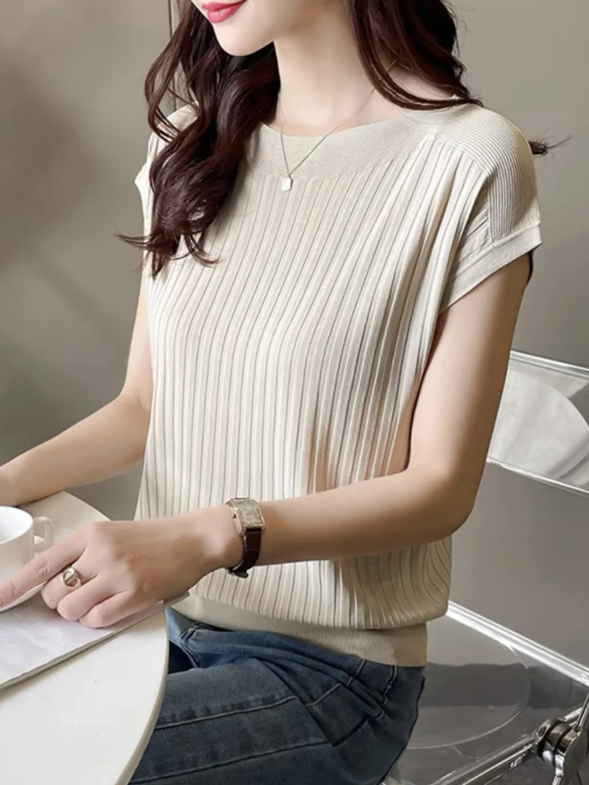 

Faionable Свободный вязаный топ из ледяного шелка, женская летняя новинка Sle ort Sve, легкая модная футболка на одно плечо