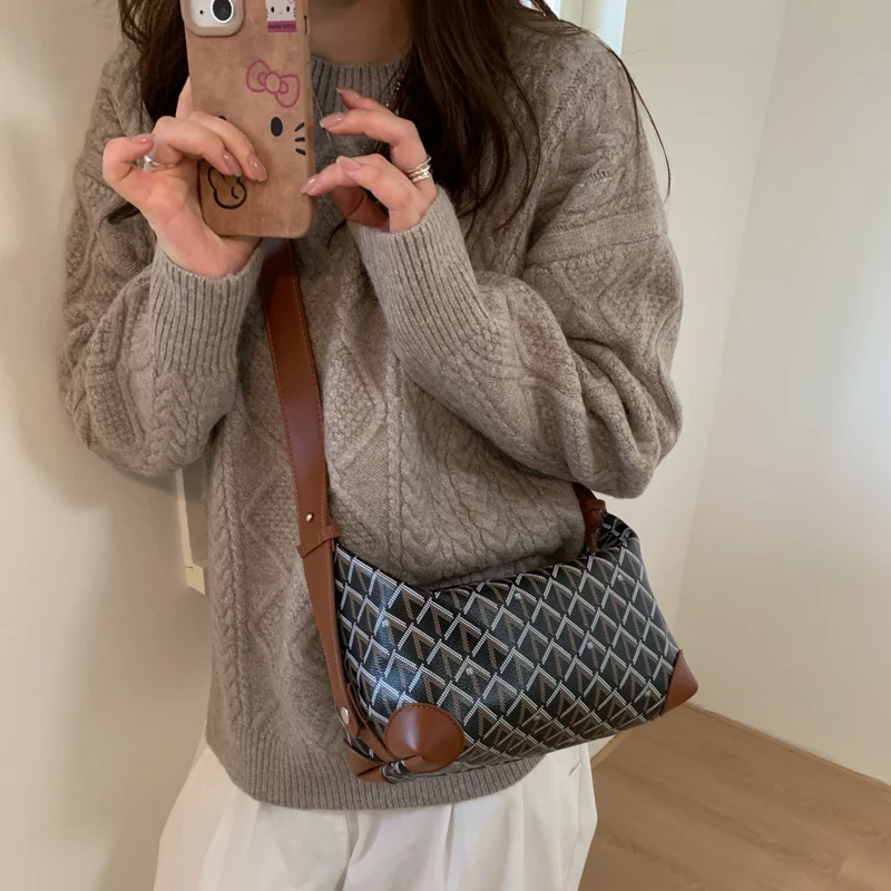 

Гладкая шикарная новинка 2025 года, женская роскошная брендовая кожаная большая сумка известного дизайнера, винтажная популярная повседневная сумка ​