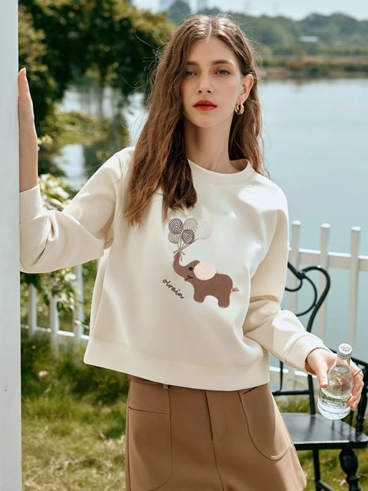 

OLrain Embroidery Detail Sweatshirt for Woman 2025 Autumn Round Neck Loose Fit Print Pullover Petite Casual Chic Top O57QR83691