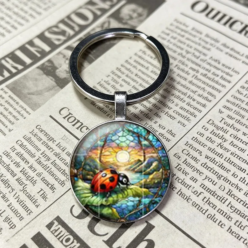 Fresh Green Turquoise Classic Red Black Spot Ladybug Symmetrical Cabochon Keychain Calming Nature Keychain Decor