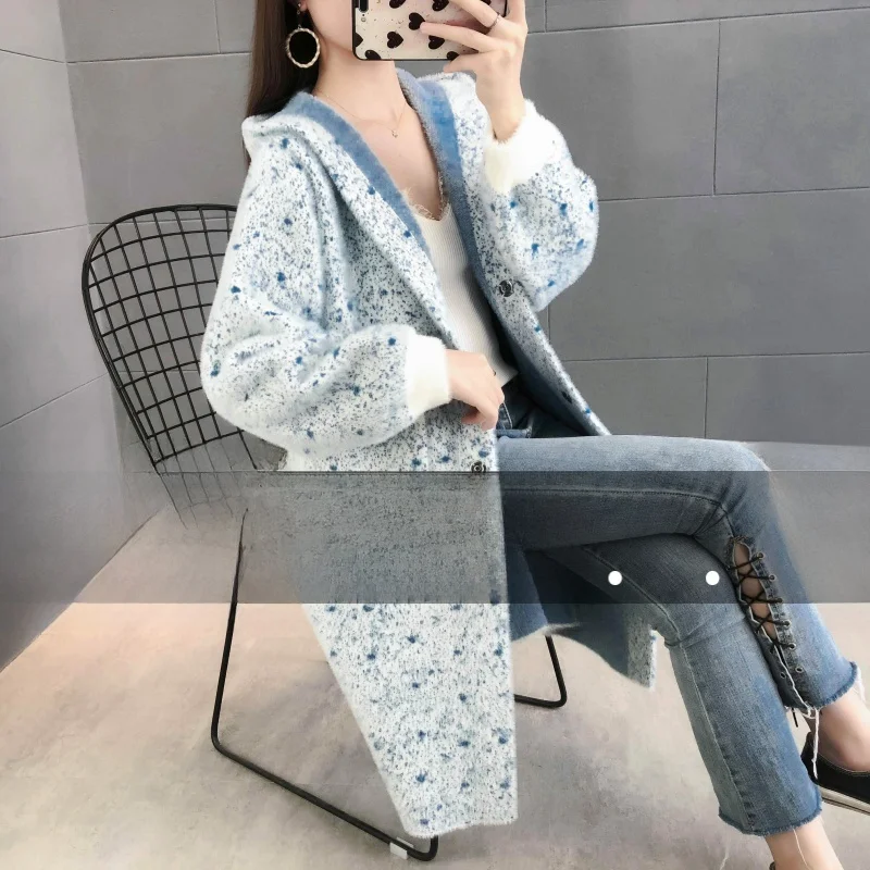 

Женский осенне-зимний модный кардиган из норкового велюра без ворса, свободного кроя, средней длины, утепленный, с капюшоном, вязаный, на пуговицах