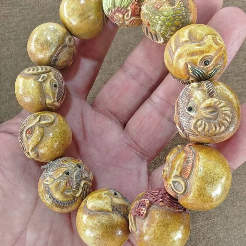 Retro Old‑look Carved Multi‑animal Bead Bracelet Handmade Ethnic Fortune Talisman Unisex Vintage Decor Spiritual Hand Jewelry