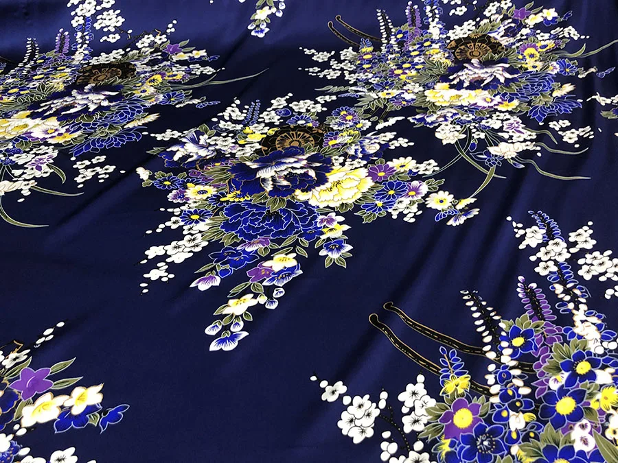 25 momme ชุดกี่เพ้าผ้าไหมแท้คุณภาพสูงสีน้ำเงินเข้มเข้มชุดดอกไม้ออกแบบอิงค์เจ็ทดิจิตอล