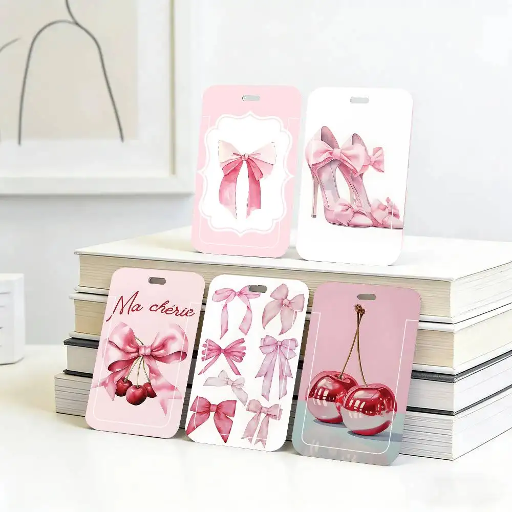 Funda protectora retro rosa con lazo y diseño de pastel de cereza para tarjetas de identificación, tarjetas escolares, tarjetas de acceso, tarjetas de autobús y tarjetas de comida, con sistema de empuje fácil.