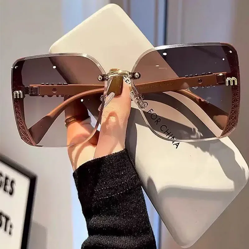 QVQV Luxury Brand  Sunglasses Metal Letters Women New 2026 Fashion Square Sun Glasses Men Trendy Driving Eyeglasses Ladies Gafas