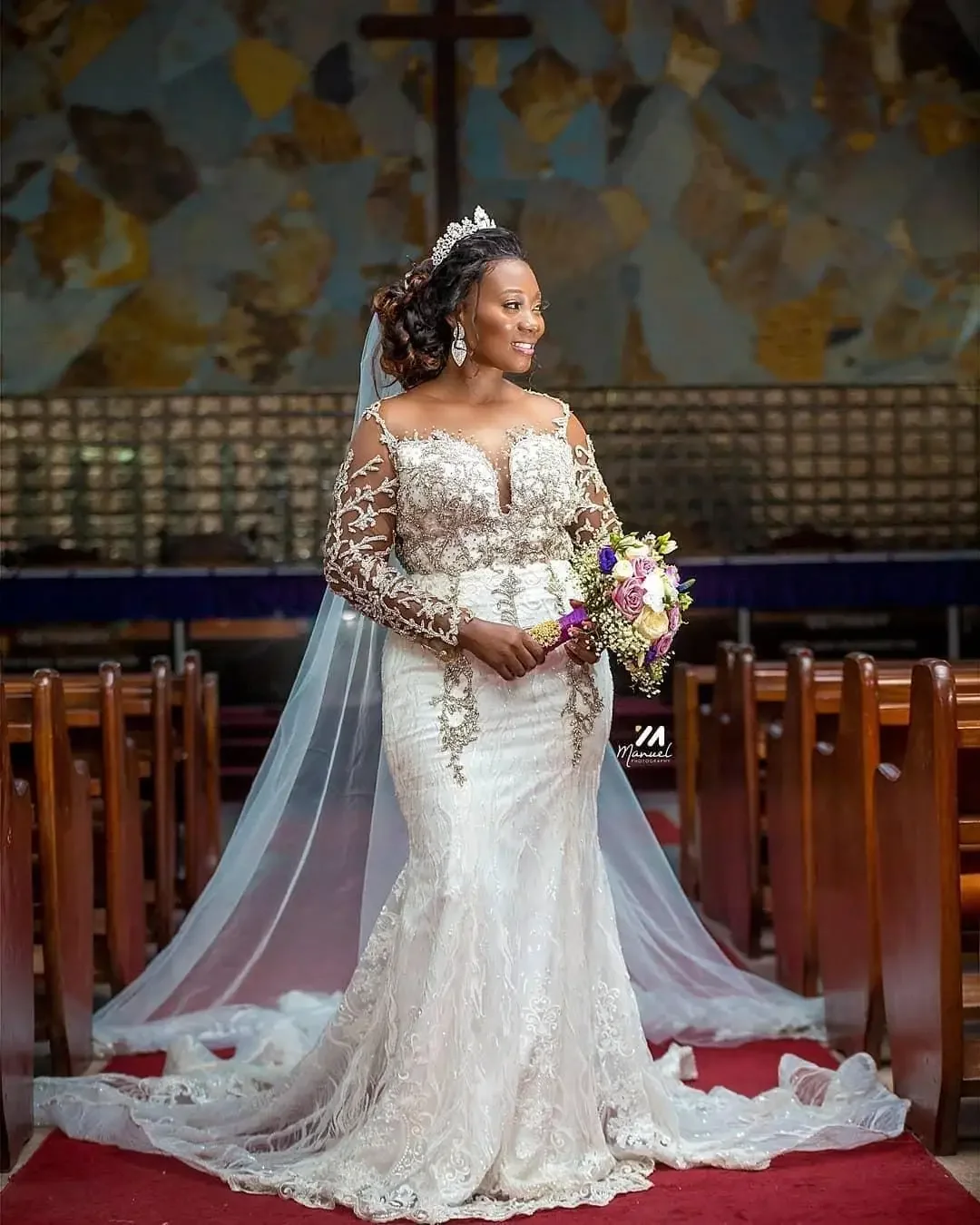 Vestidos de novia de sirena africanos personalizados de talla grande, vestidos de novia de manga larga con ilusión de cuello redondo transparente con cuentas de encaje lujoso árabe