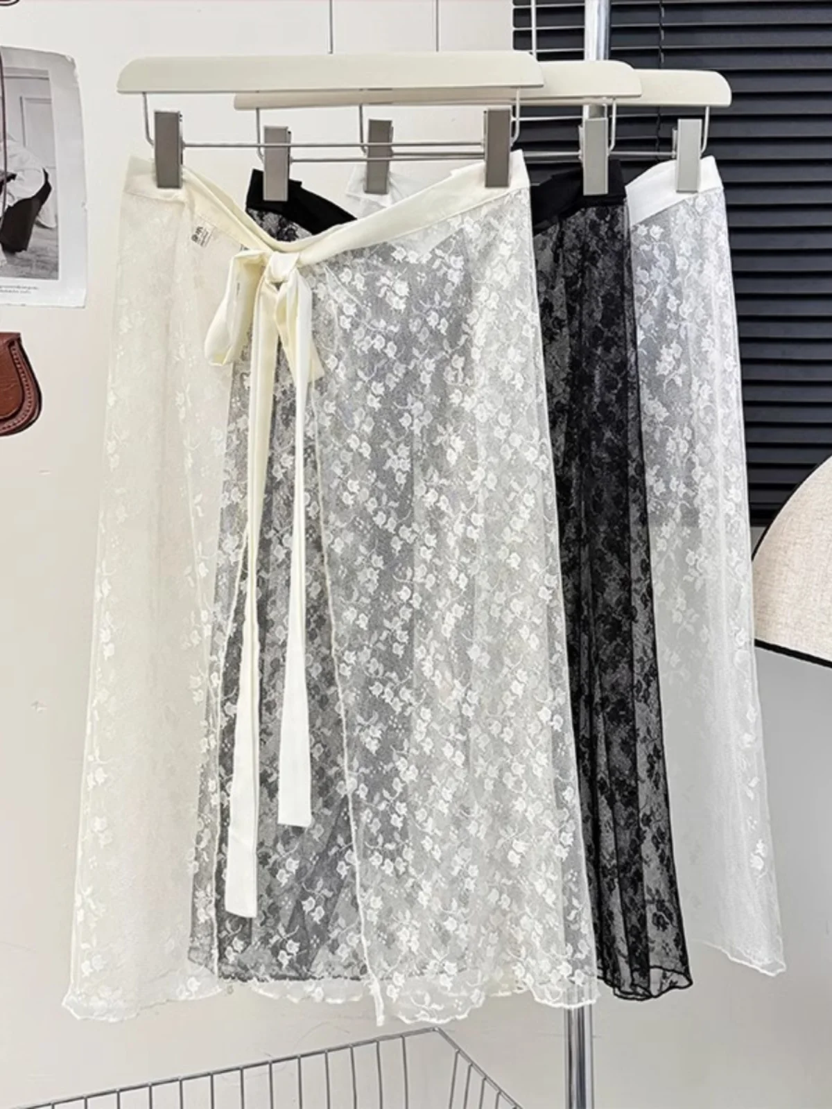 Dongda Gate Lace Apron Women's 2026 New Layered Mesh Skirt Curtain Half-length Cover up High Waist Commute Style Floral Pattern
