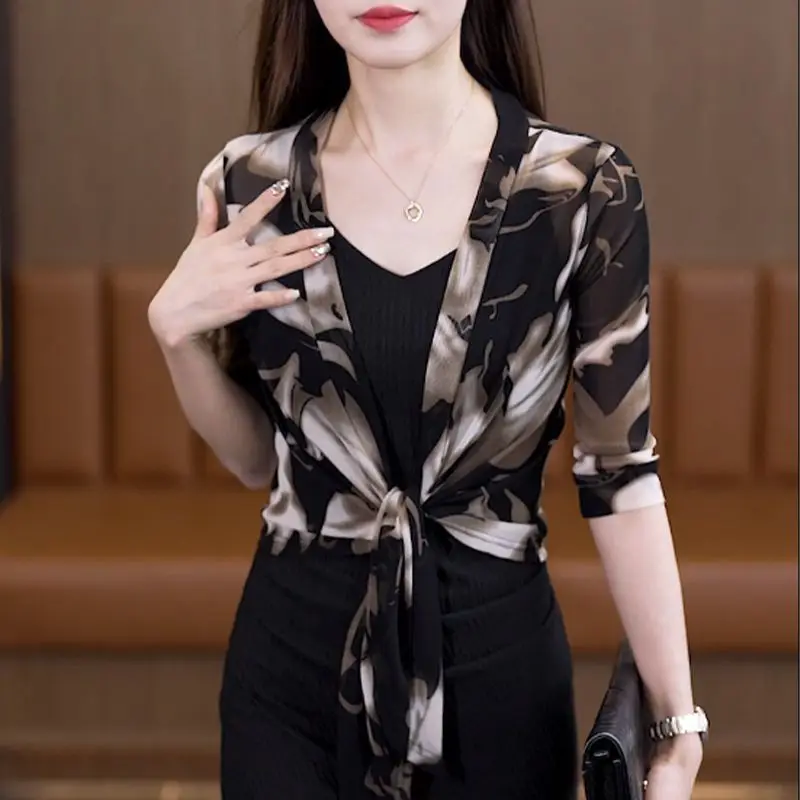 Summer Thin Women\'s Clothing Printing Cardigan Ladies Vintage Temperament Coat 2024 New Korean Sunscreen Shirt Net Yarn Blouses