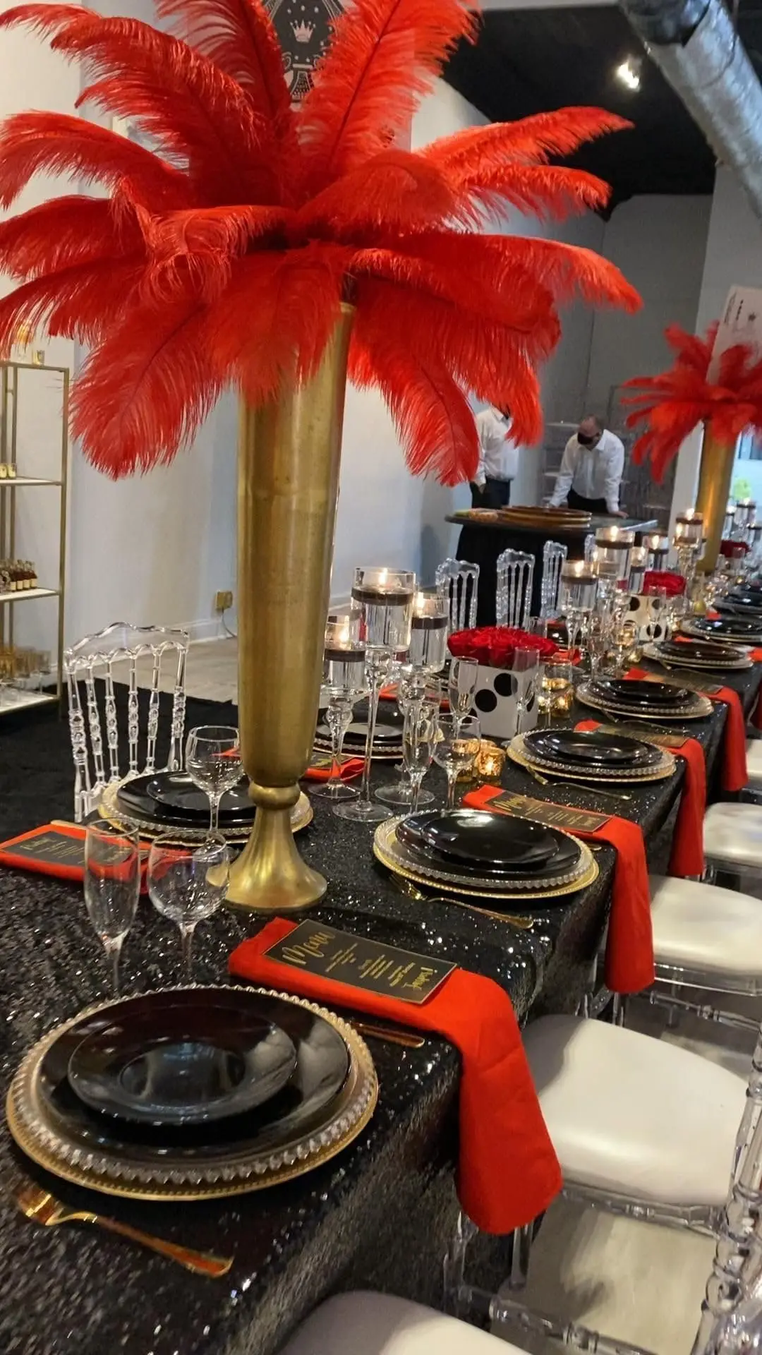 10 pezzi di piume di struzzo rosse 40-45 cm per la decorazione di piume per feste, vasi, centrotavola, decorazioni per la tavola