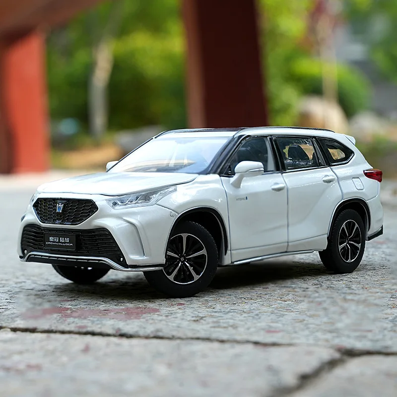 1:32 Toyota CROWN LAND RELEASE Alloy Car Model Diecasts & Metal Toy Car Model Simulation Sound Light Collection Kids Gift