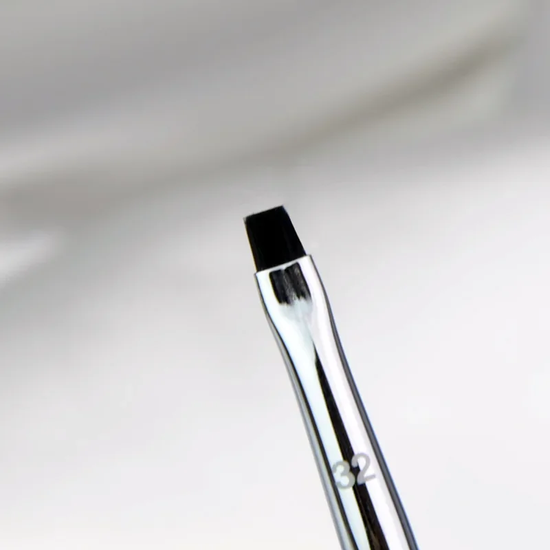 SEP di buona qualità # 32 pennelli PRO Tightline Liner Pennello per trucco eyeliner piatto di piccola precisione per truccatore