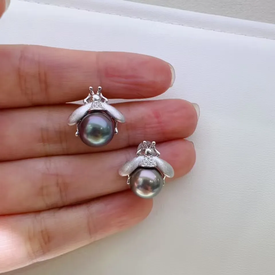 MeiBaPJ 9-10mm Peacock Blue Natural Round Pearls Fashion Bee Stud Earrings DIY 925 Silver Holder Fine Wedding Jewelry for Women