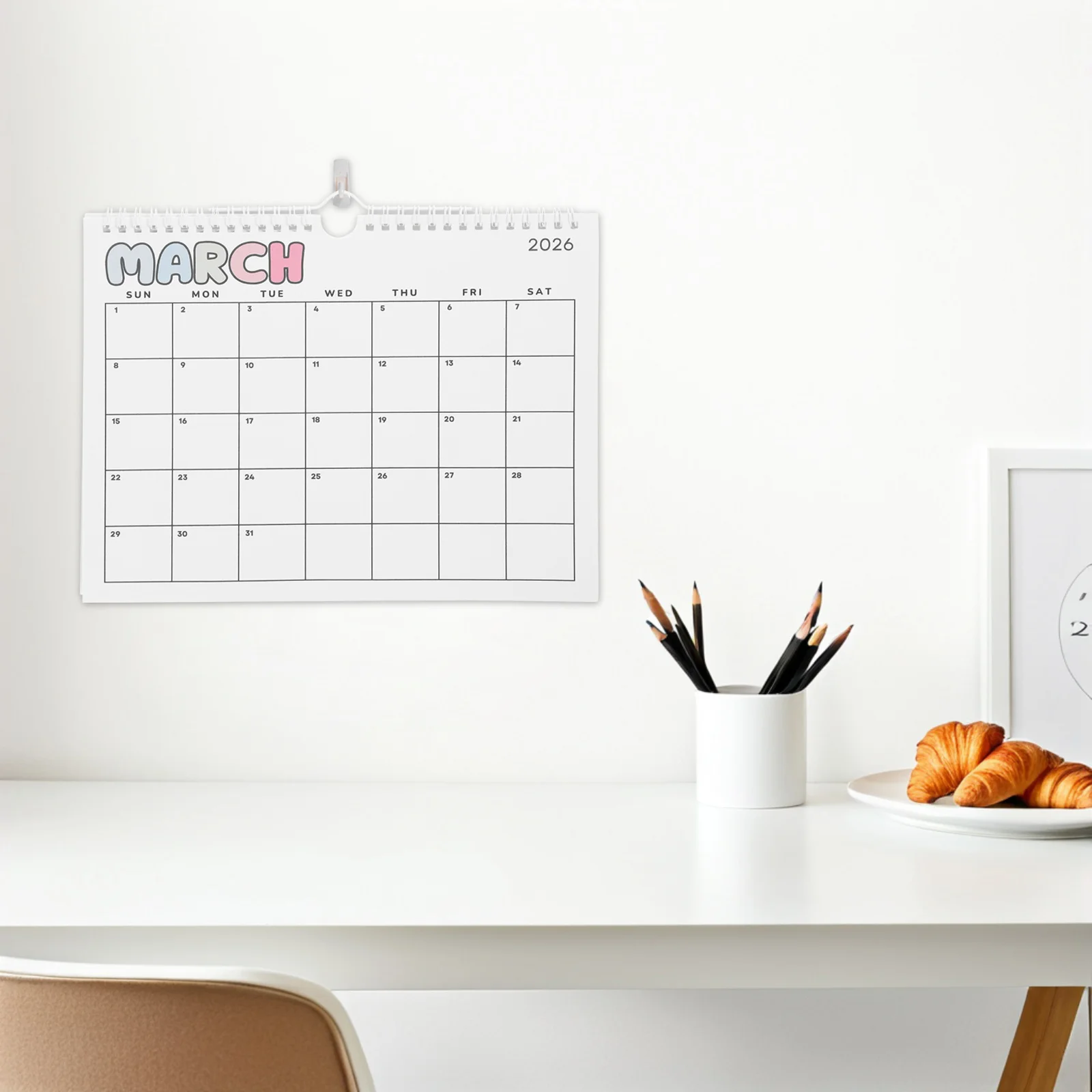 

Настенный календарь на 2026 с мультяшным алфавитом, ежемесячный спиральный подвесной планировщик, большой органайзер для планирования для домашнего офиса