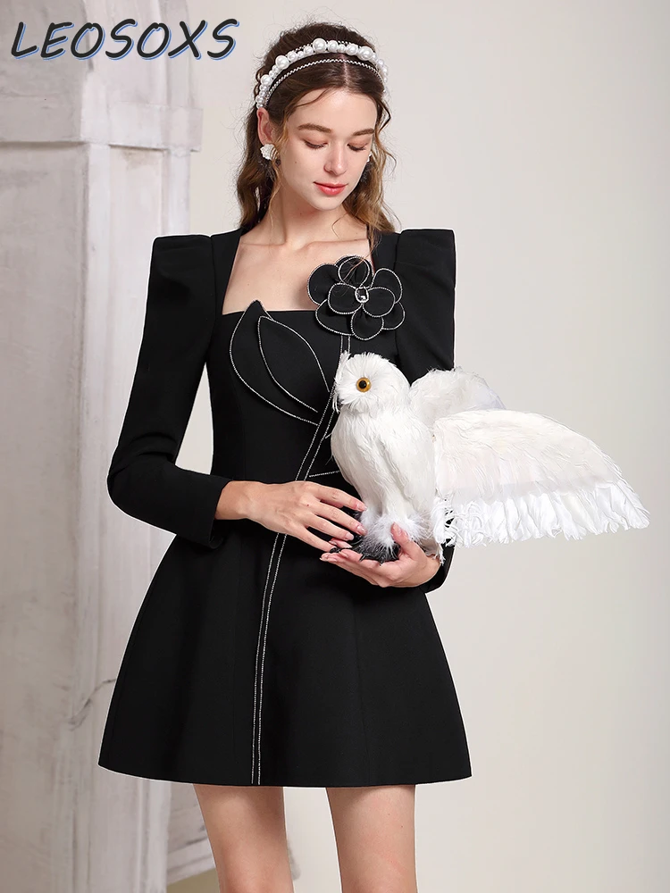 

2023 Autumn Chain Three-Dimensional Flowers Elegant Graceful Square Collar Black Mini Dress Dignified Temperament Women Dress