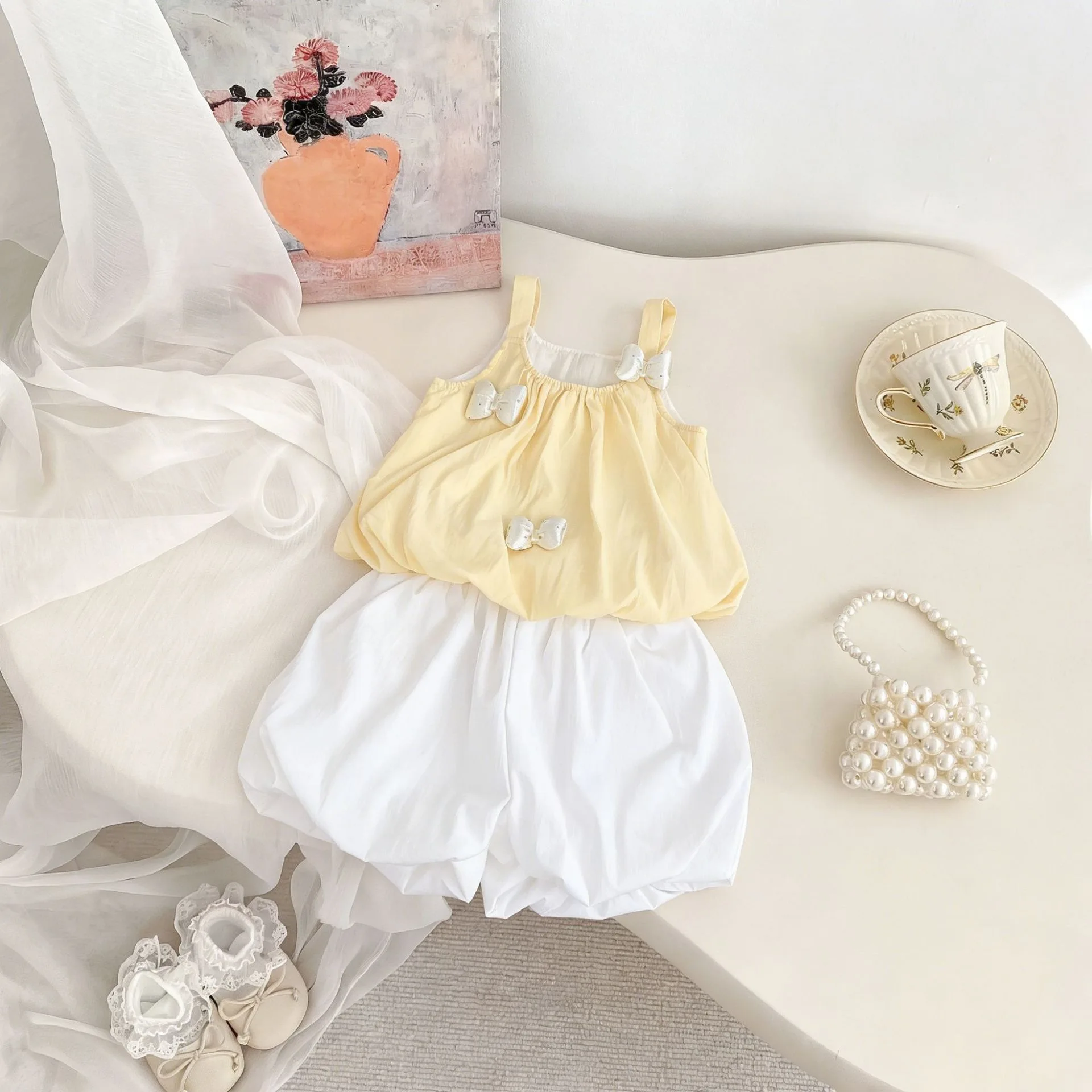 0-4 Year Old Girls' Summer Cool Baby Solid Color Three-dimensional Bow Suspender Top Paired with Fluffy Shorts 2-piece Set