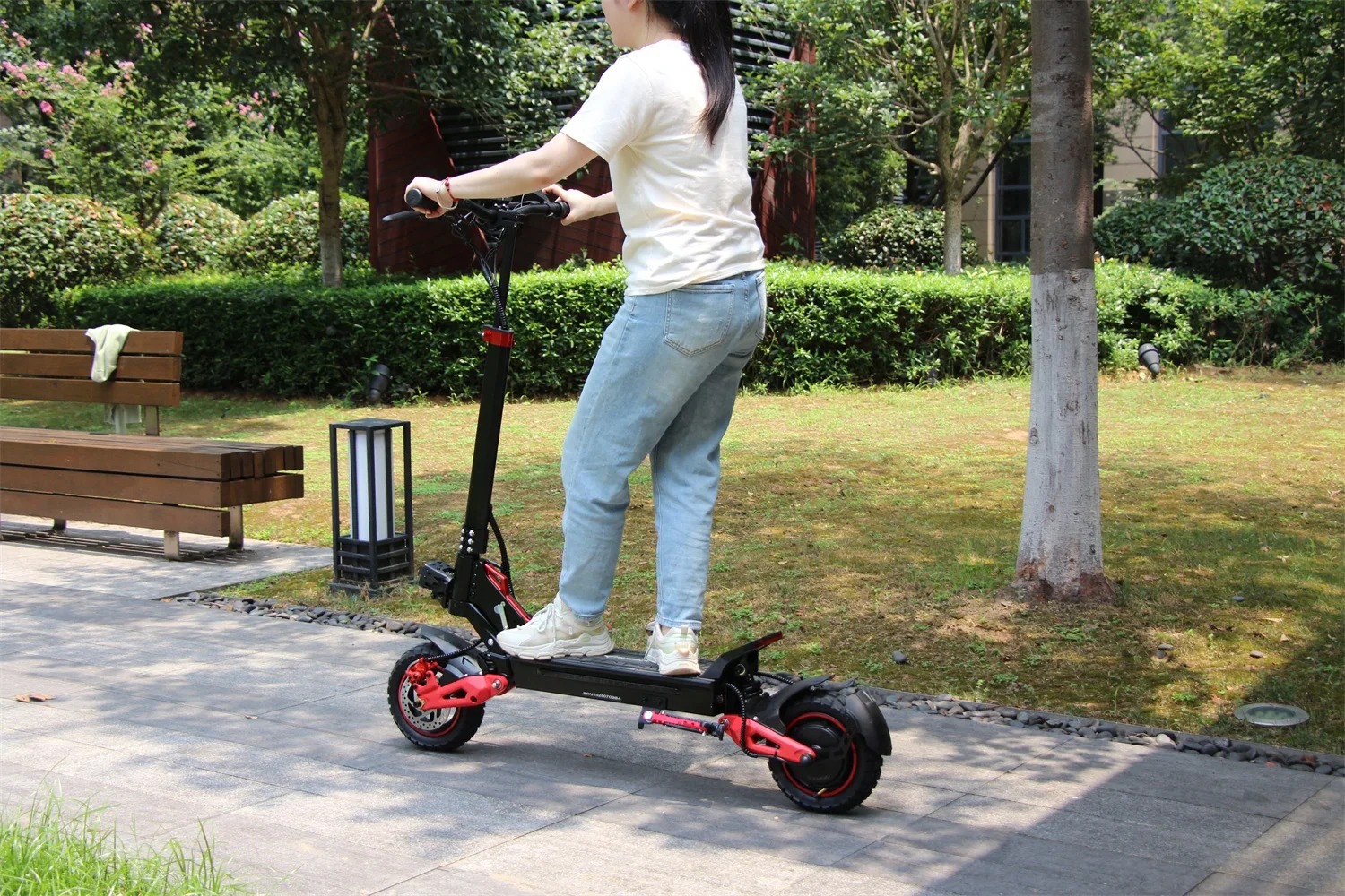 USA CA UK EU Warehouse 1600W Off Road Electric Scooter for Adult 48V 18Ah Speed 28mph Range 30miles Foldable Commuting eScooter