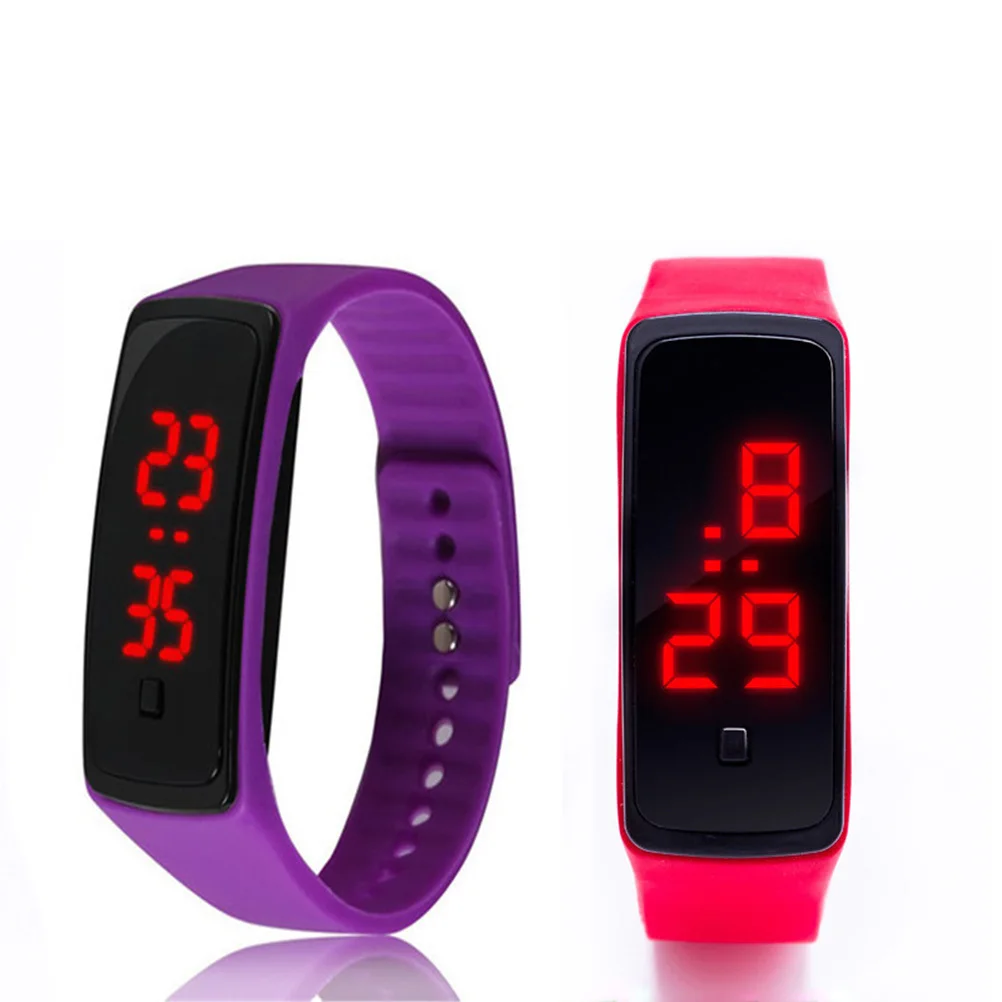 ساعة يد عصرية للاستخدام الخارجي، شاشة LED أرجوانية، سوار سيليكون للجنسين، ساعة رياضية للجري للطلاب