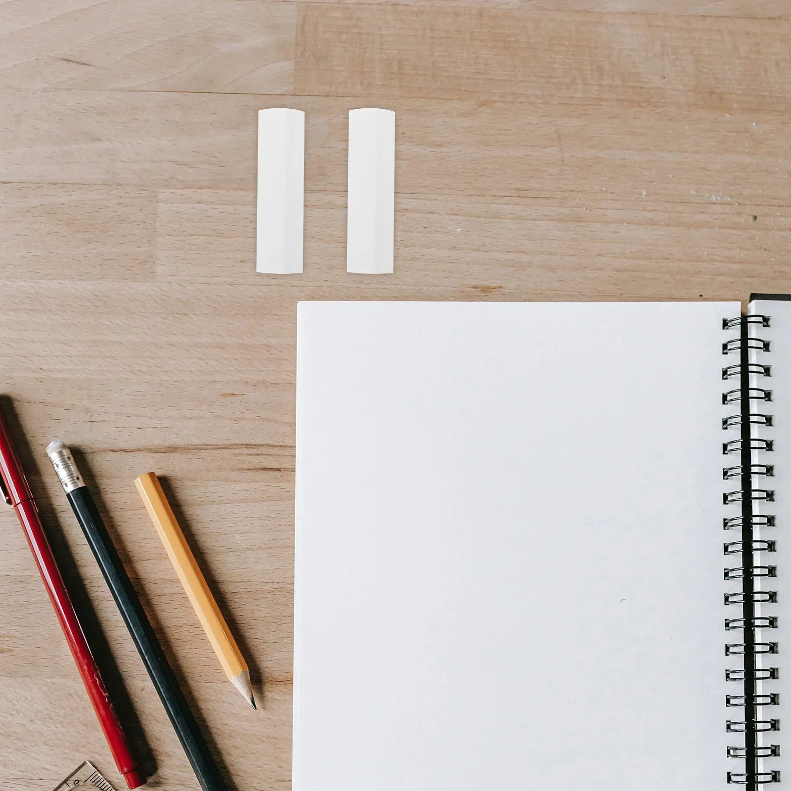 15 قطعة ممحاة مثلثة ناعمة بيضاء محايات للأطفال قلم رصاص فني للمدرسة والمكتب مستلزمات الرسم قلم رصاص