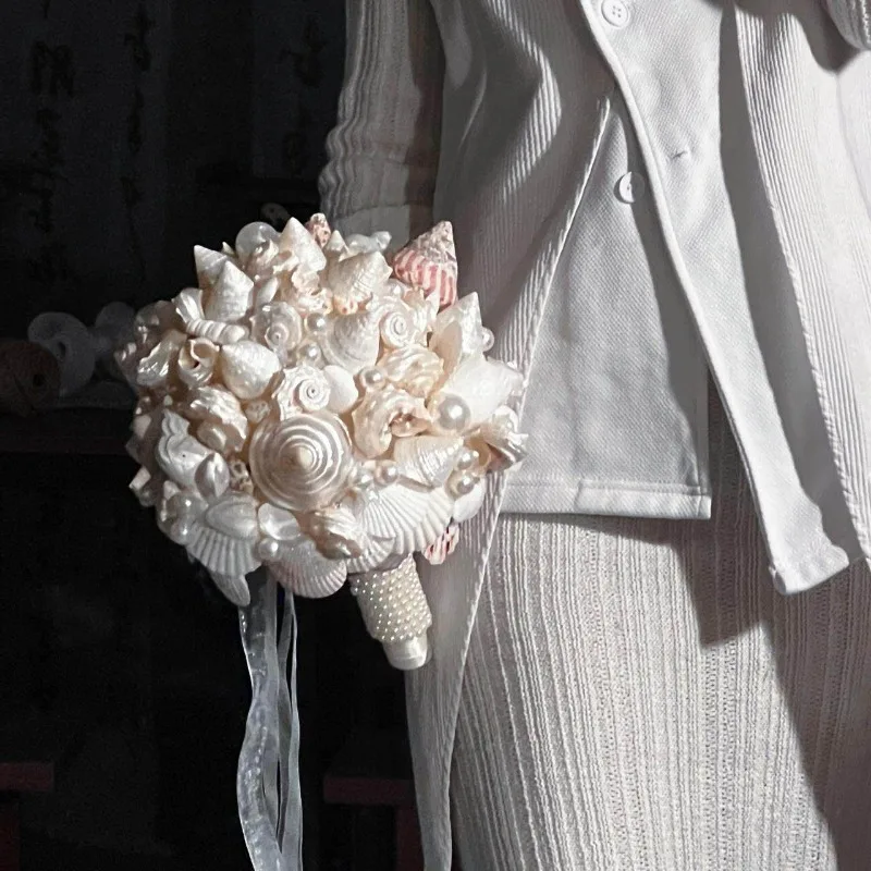 Hand bouquet bride hand holding mermaid Ji meteor cos prop natural ornament wedding gift