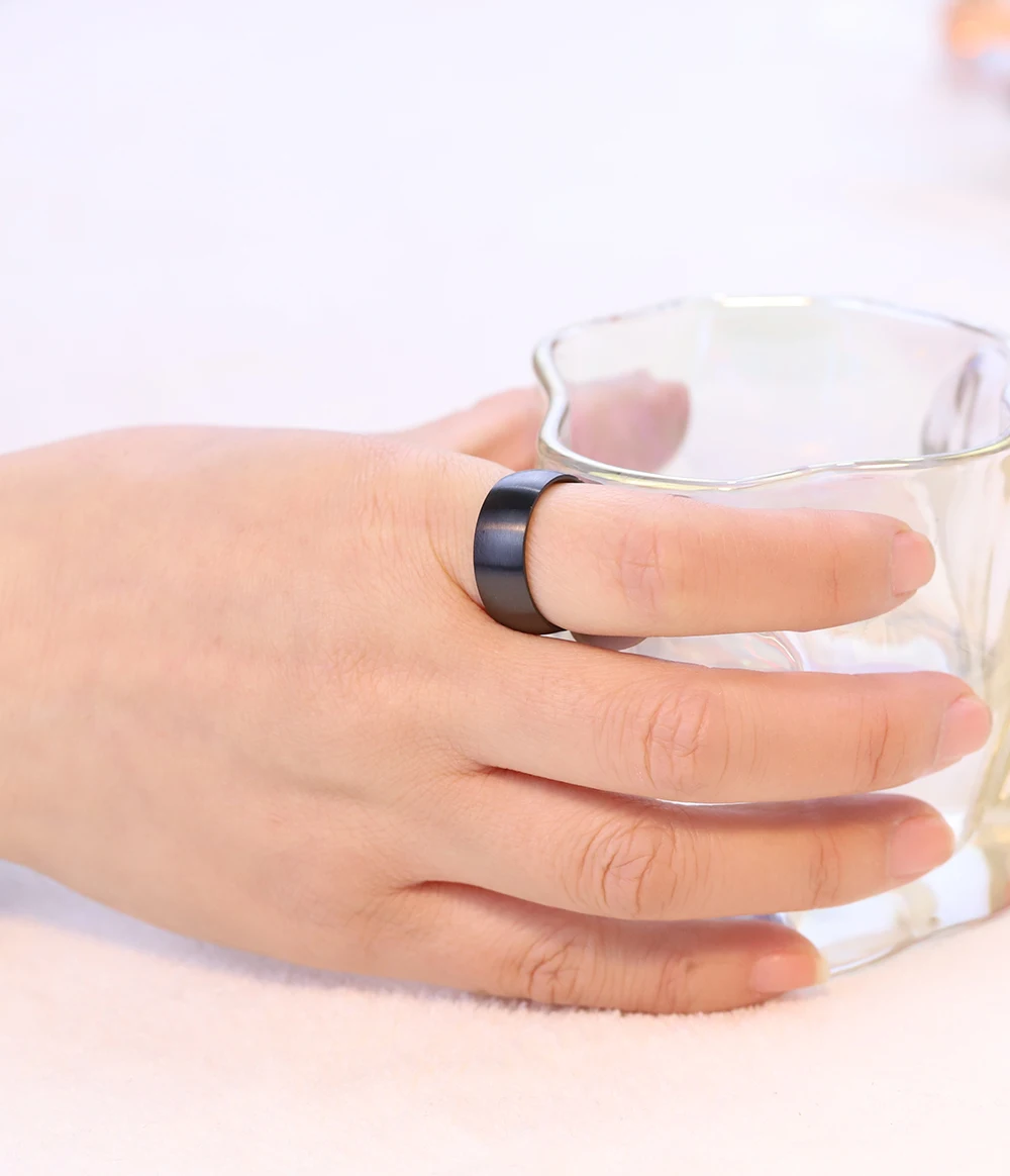 Wholesale New Arrival Titanium Rings for Men and Women Hot Sale Black Men Rings