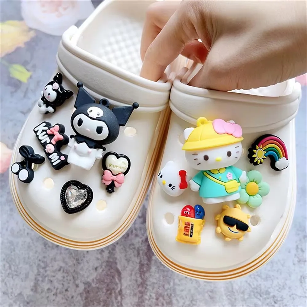 Miniso Cartoon 3d niedlichen Kuromi Puppe Charme Schuh zubehör DIY abnehmbare Kinder Holz Clogs Sandale Schnalle