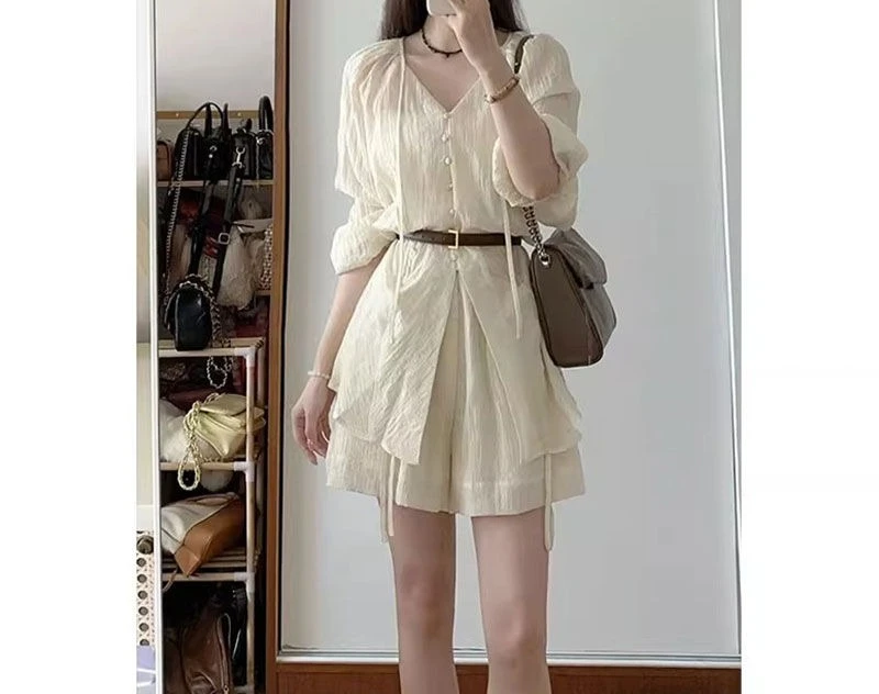 

Summer Fashion Set 2025 New Women's V-neck Lace-up Sun-protection Shirt Top Wide-leg Loose Shorts Two- Set