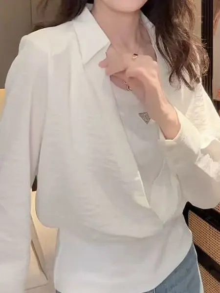 Wiosna 2026 Damska Dopasowana Kamizelka Imitacja Dwuczęściowej z Naszytym Kołnierzem, Podkreślająca Talia, Wszechstronna, Modny Trend Online