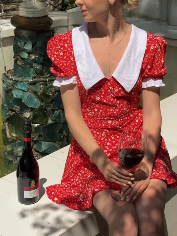 

Красное мини-платье с цветочным принтом, воротником Питер Пэн, пышными рукавами, V-образным вырезом, на пуговицах, А-силуэт, 2026, для женщин, для выходных