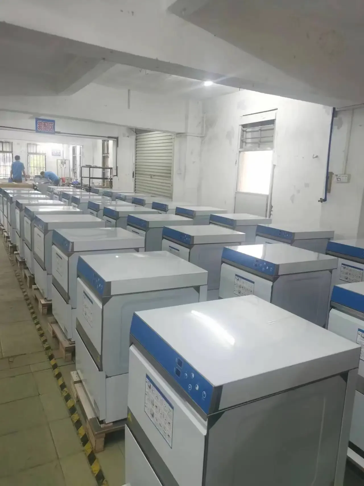 Профессиональный отель-ресторан, полностью автоматическая коммерческая посудомоечная машина под столешницей, посудомоечная машина из нержавеющей стали с бокалом для вина