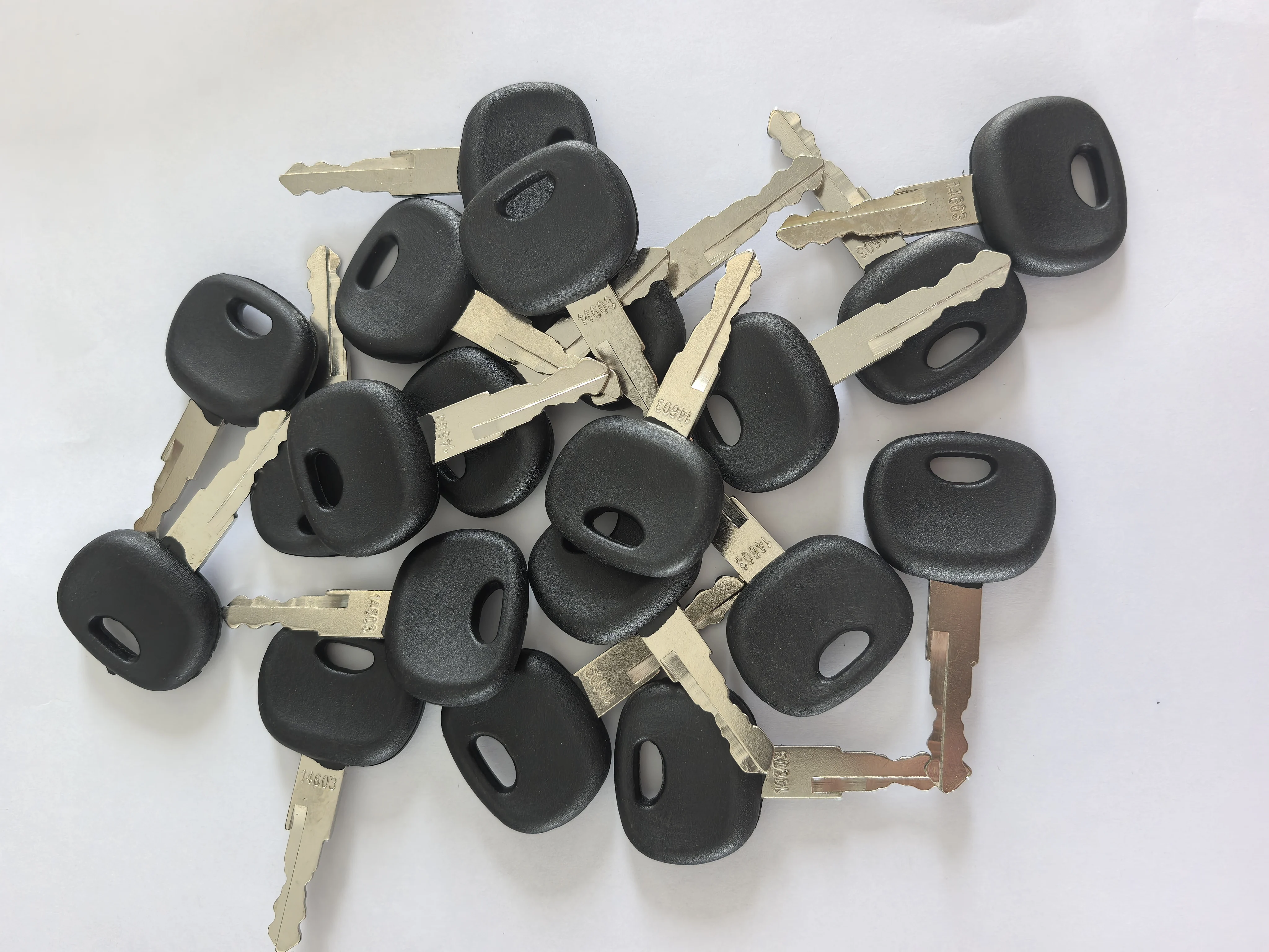 2PCS 5 PCS 10PCS 20PCS JCB Bomag 14603 Ignition Key For  New Holland Terex CNH  Ford Moxy Hamm