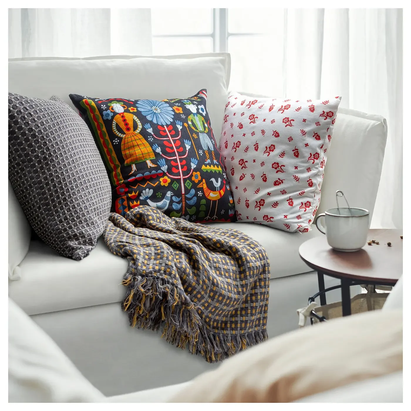 TÅG-SÄC-KMAL Printed Pillowcase Combining Modernism with Romance Practical Pillowcase Easy to clean and replace