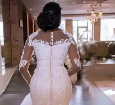 Customized Plus Big Size Customized White Cheap Lace Zipper Button Back Mermaid African Long Sleeve Wedding Gowns