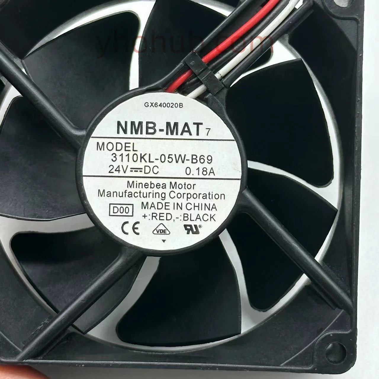 Ventilateur de refroidissement de serveur à 3 fils, NMB-MAT D00 DC 24V 0.18A 80x80x25mm