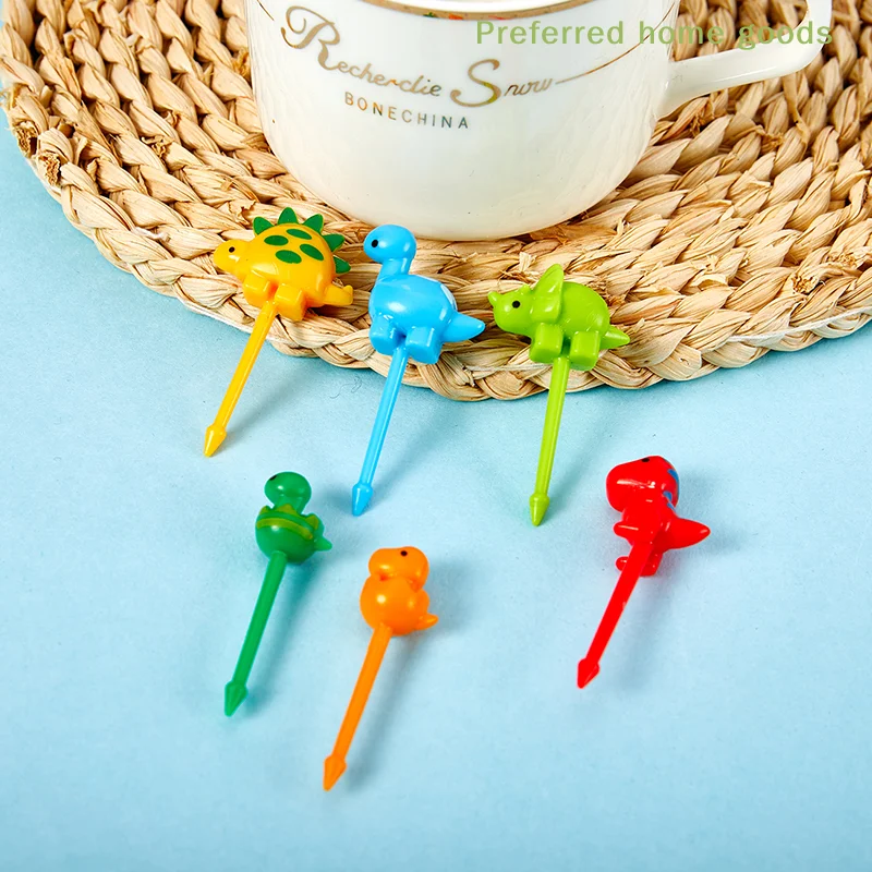ZLinKJ 6pcs Animal Farm Dinosaur Fruit Fork Toothpick Bento Lunches Party Decoration Salad Decoration Accessories Cake Picks