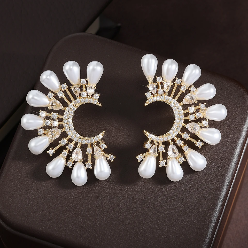La nueva moda de uilz con incrustaciones de abanico dorado cuelga de clavos de oreja de zircon joyas de fiesta lujosas y encantadoras de la Sra.