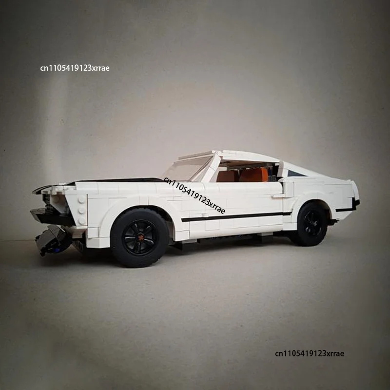 דגם רכב ספורט להרכבה - Mustang Coupe