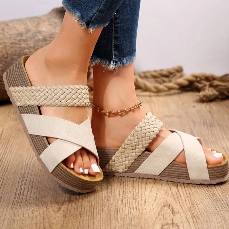 Cloud Slippers Women Wedge Platform Sandals Summer Thick Slides Cross Strap Woven House Home Casual Outdoor Plus Size Shoes