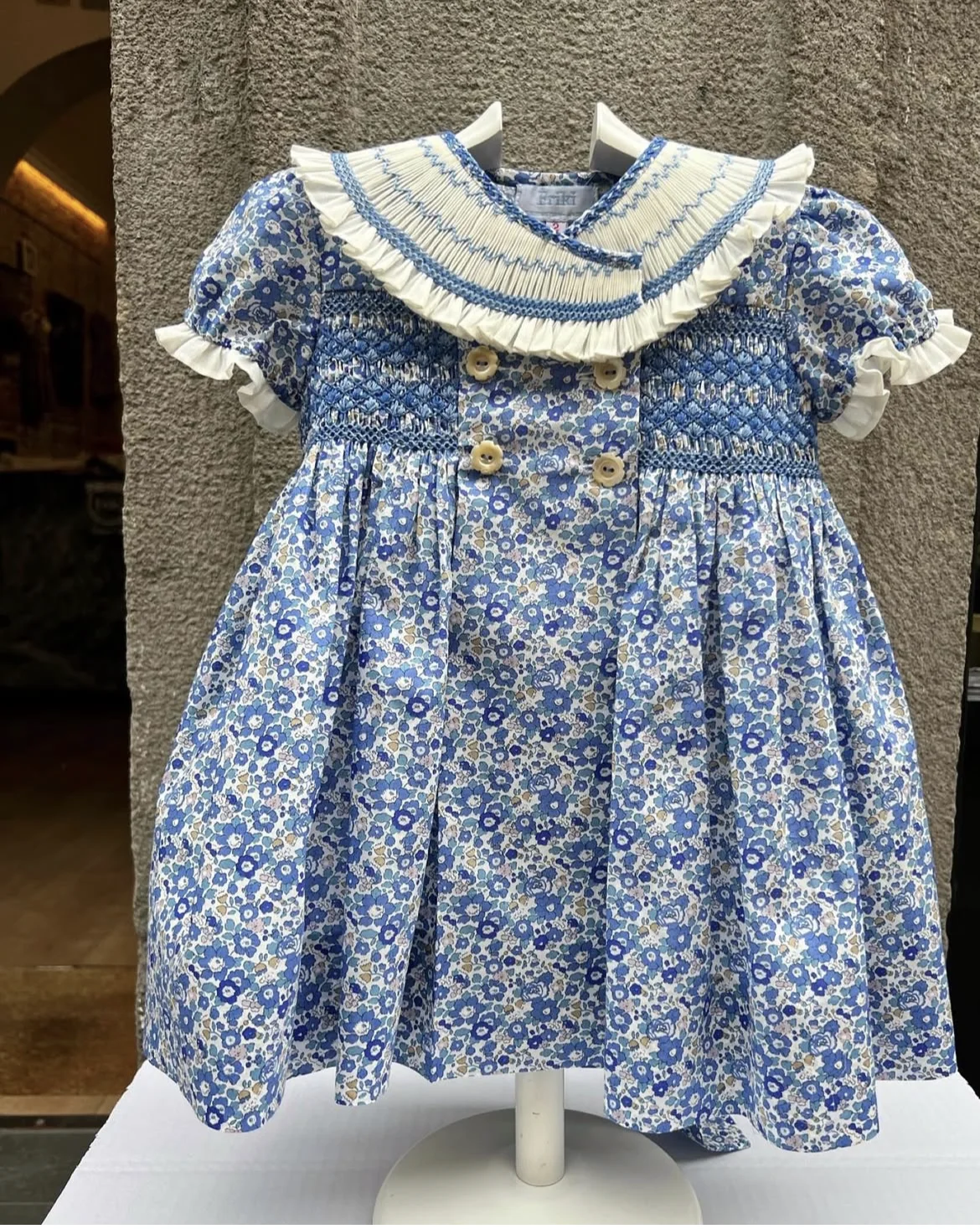 

Baby Girl Summer Pink Flower Handmade Embroidery Smocked Dress for Eid Birthday Party Holiday Photography Casual A66