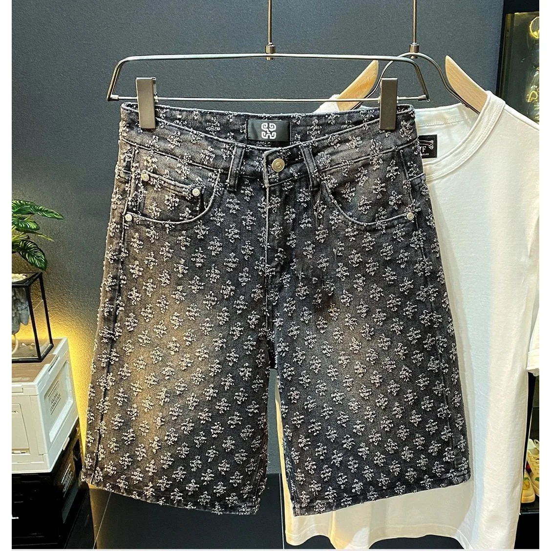 Summer High Street Denim Shorts Men's Casual Jeans Shorts Loose Mid High Waist Fashion Vintage Knee Lenght Denim Short Pants Men view 3