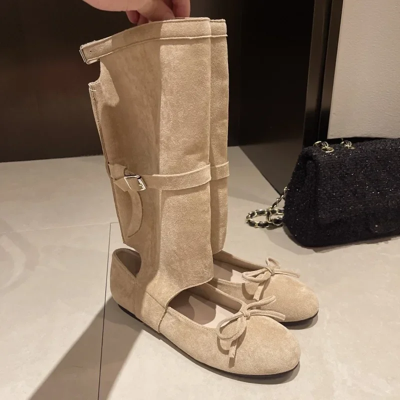 女性のための多用途のコールドブーツ春と秋のスタイル調節可能なソフトレザーフリップファーリボンバレエ気質シングルシューズ